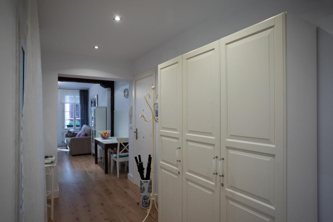 Acogedor Apartamento En El Centro Del Casco Viejo Apartman Bilbao Kültér fotó