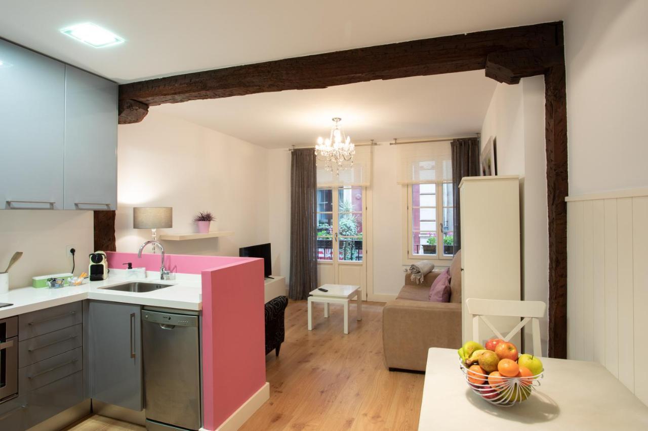 Acogedor Apartamento En El Centro Del Casco Viejo Apartman Bilbao Kültér fotó